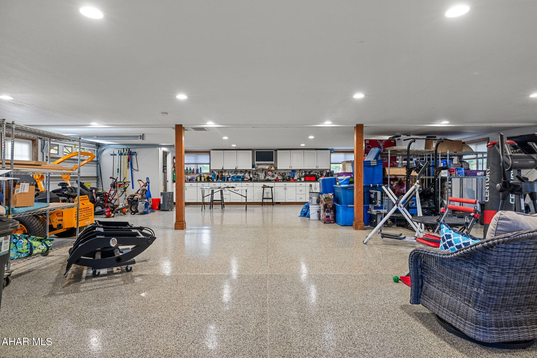 Rolling Hills - Residential