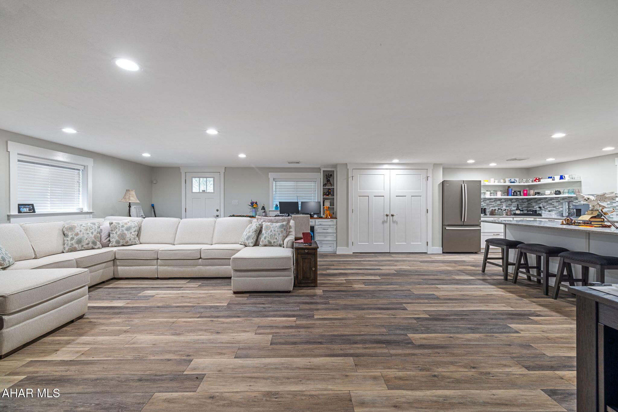 Rolling Hills - Residential