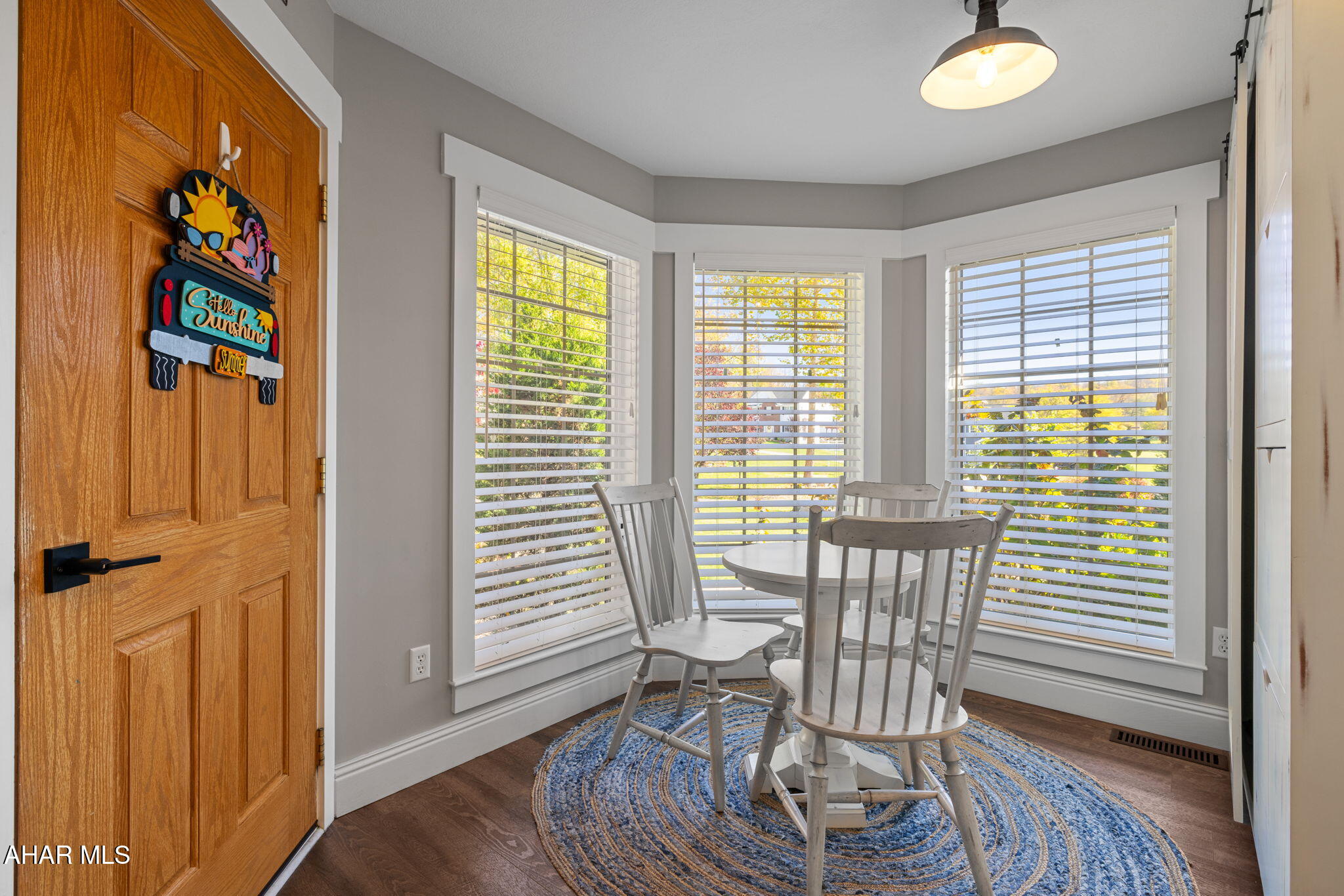 Rolling Hills - Residential