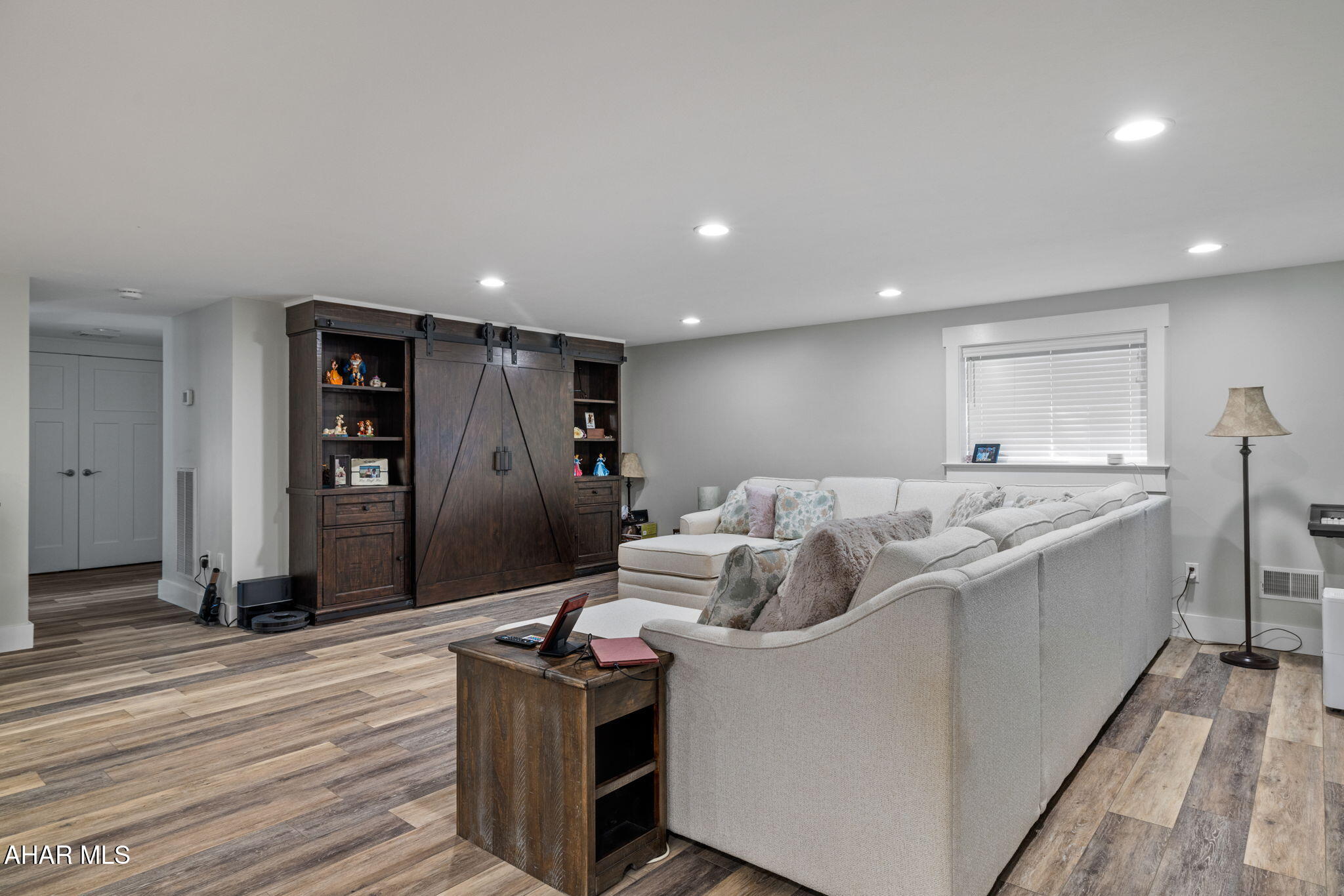 Rolling Hills - Residential