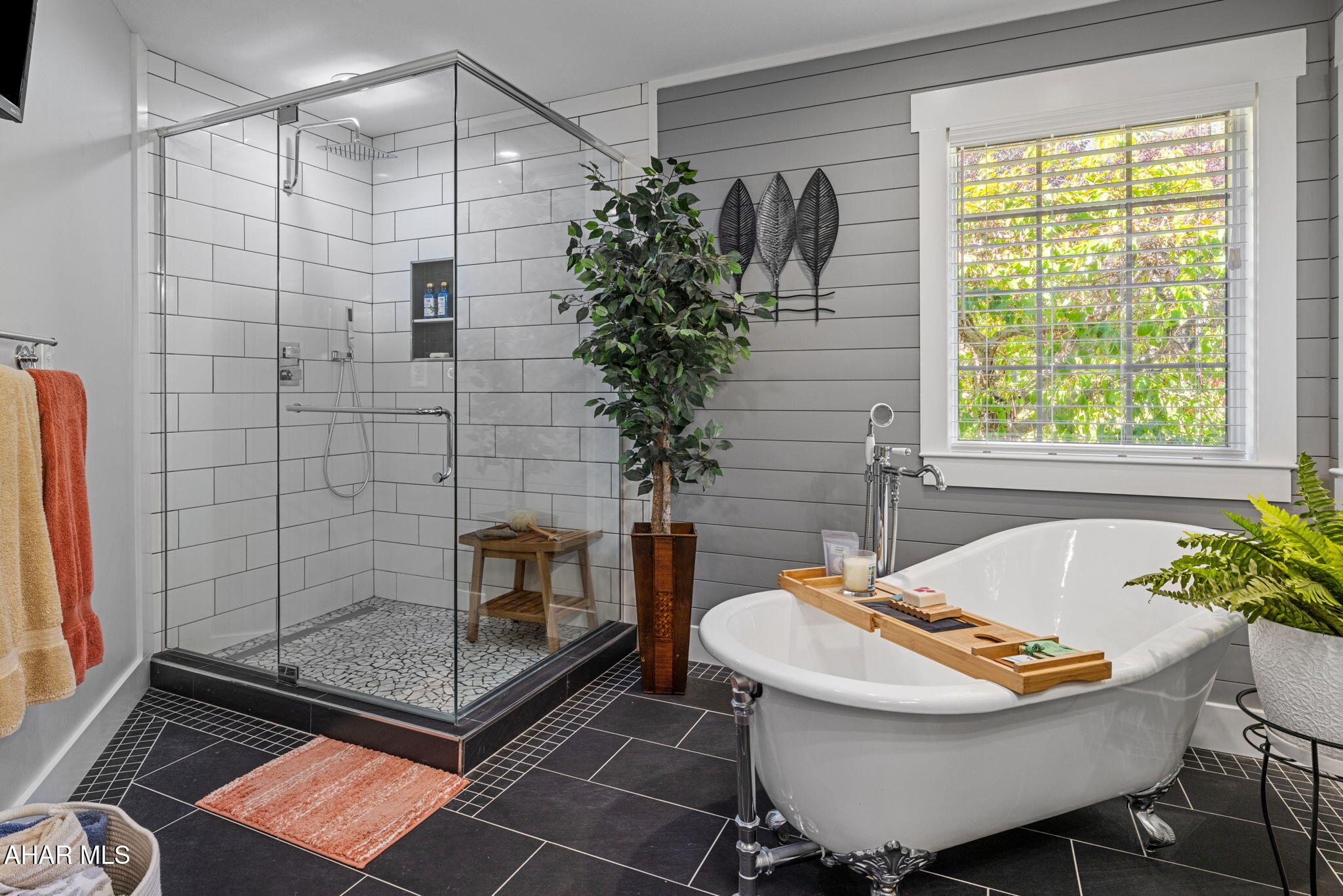 Rolling Hills - Residential