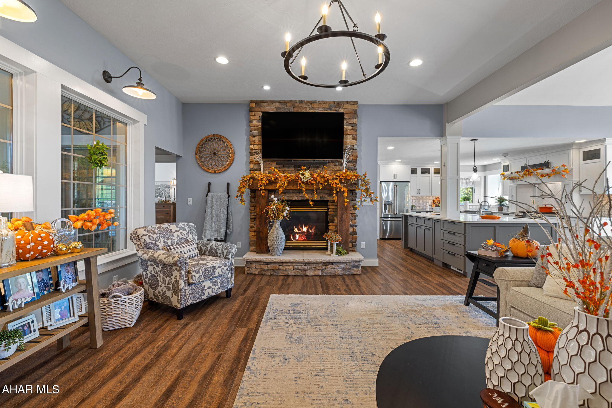 Rolling Hills - Residential