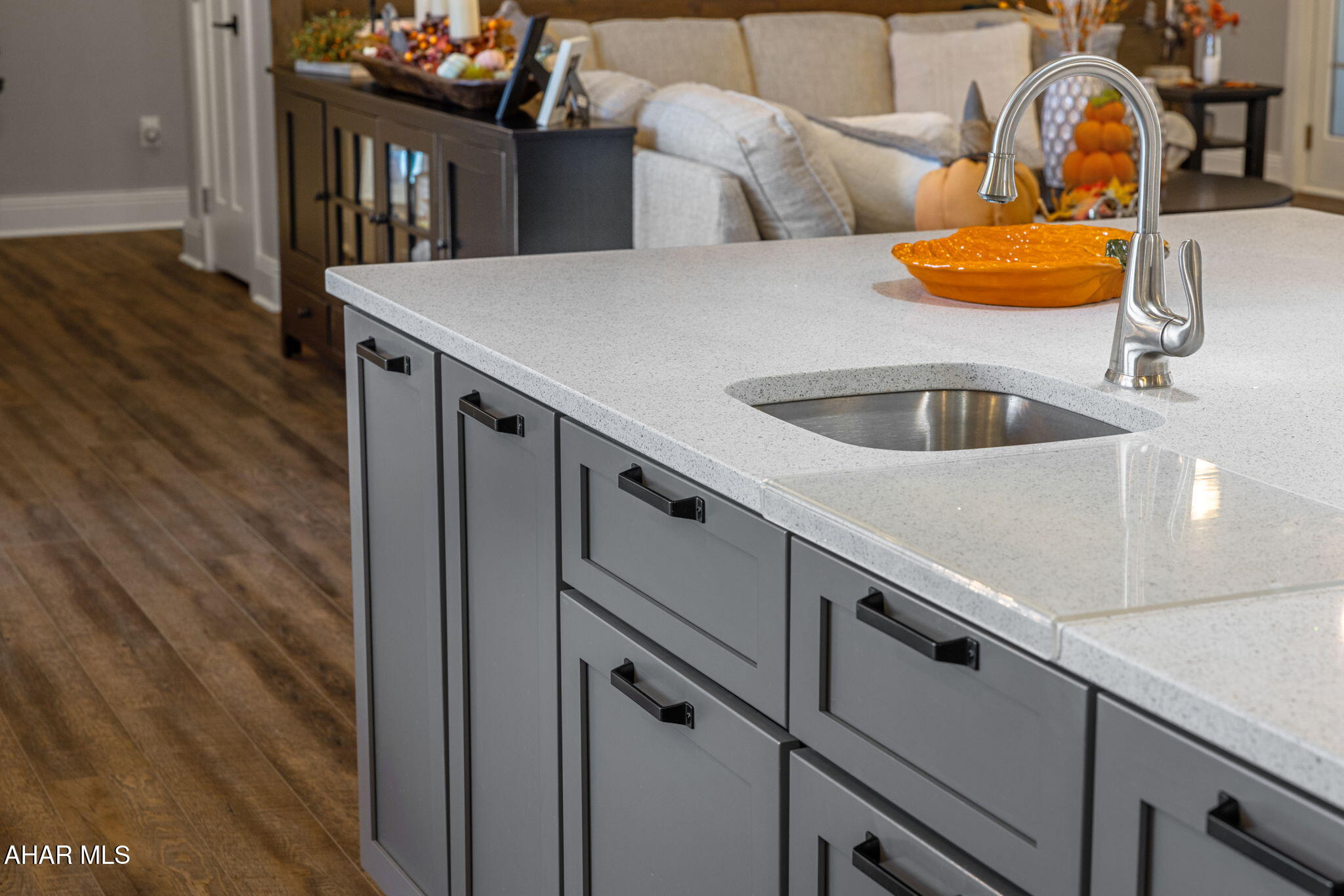 Rolling Hills - Residential