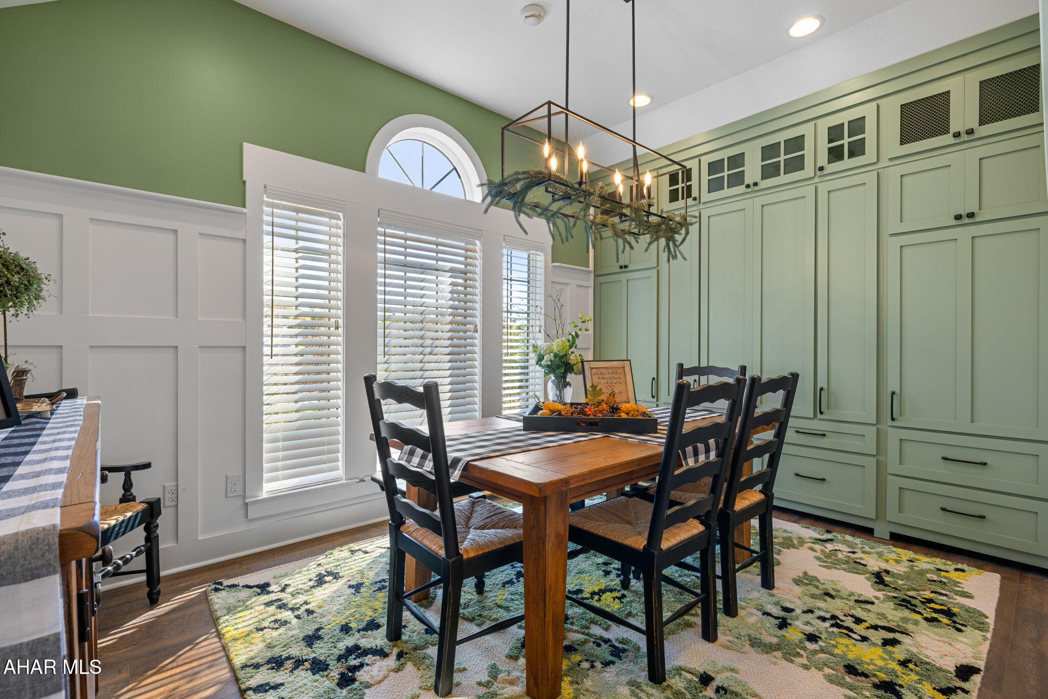 Rolling Hills - Residential