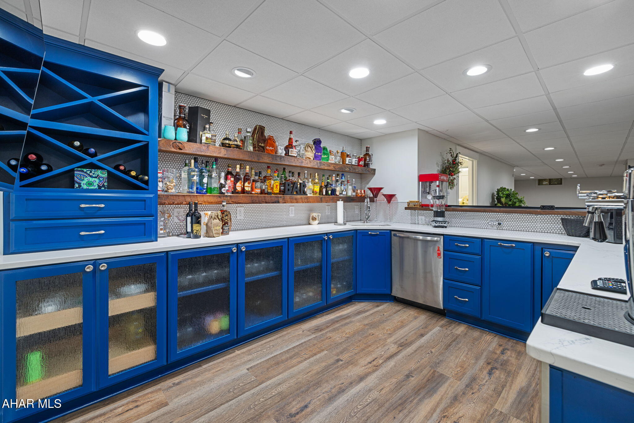 Rolling Hills - Residential