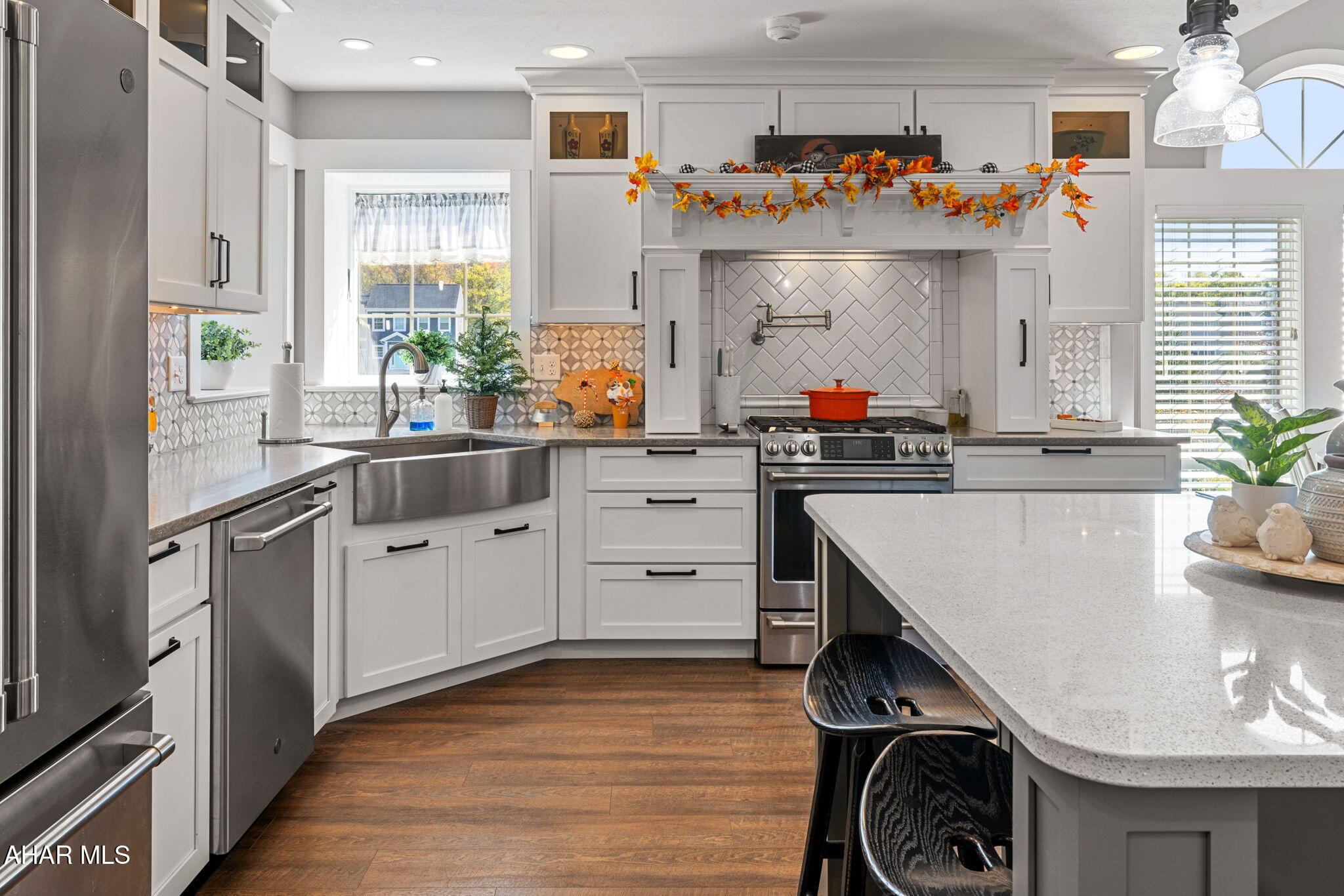 Rolling Hills - Residential