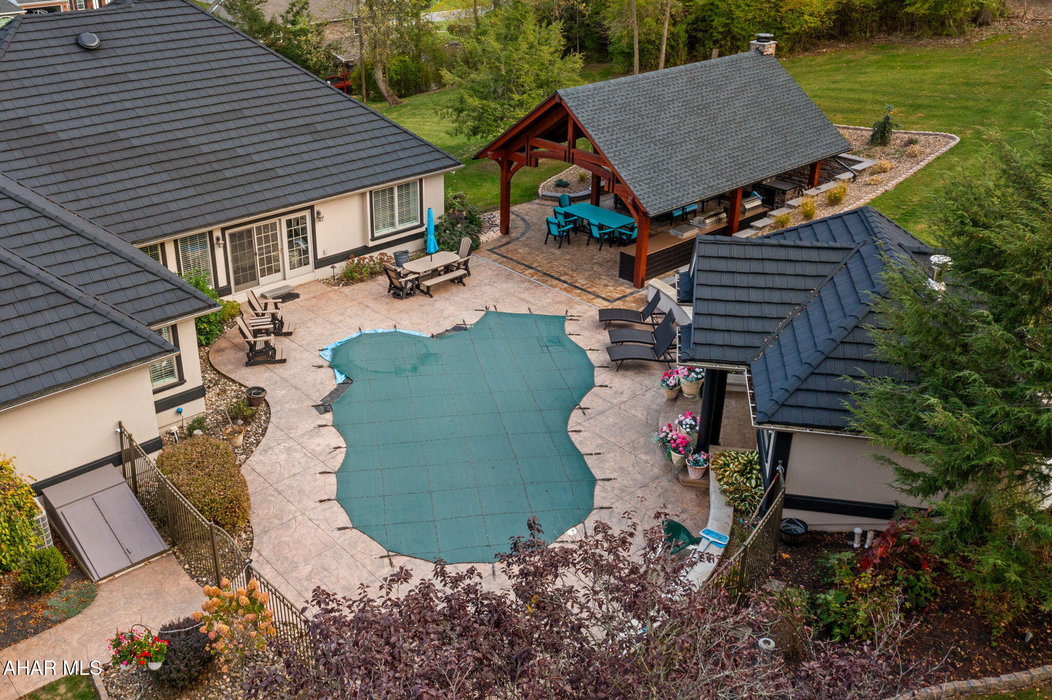 Rolling Hills - Residential