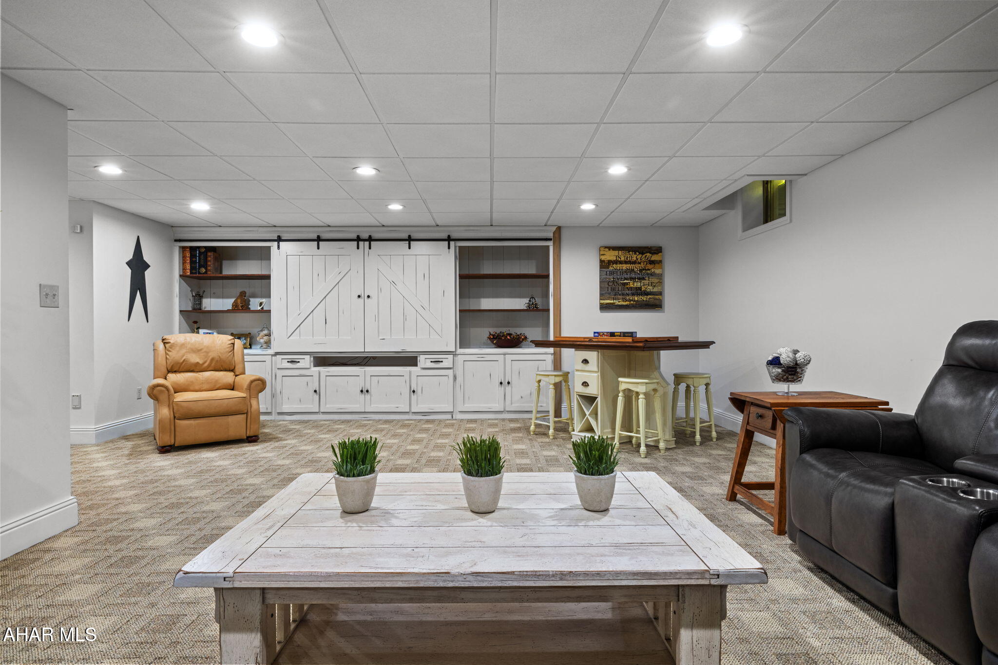 Rolling Hills - Residential