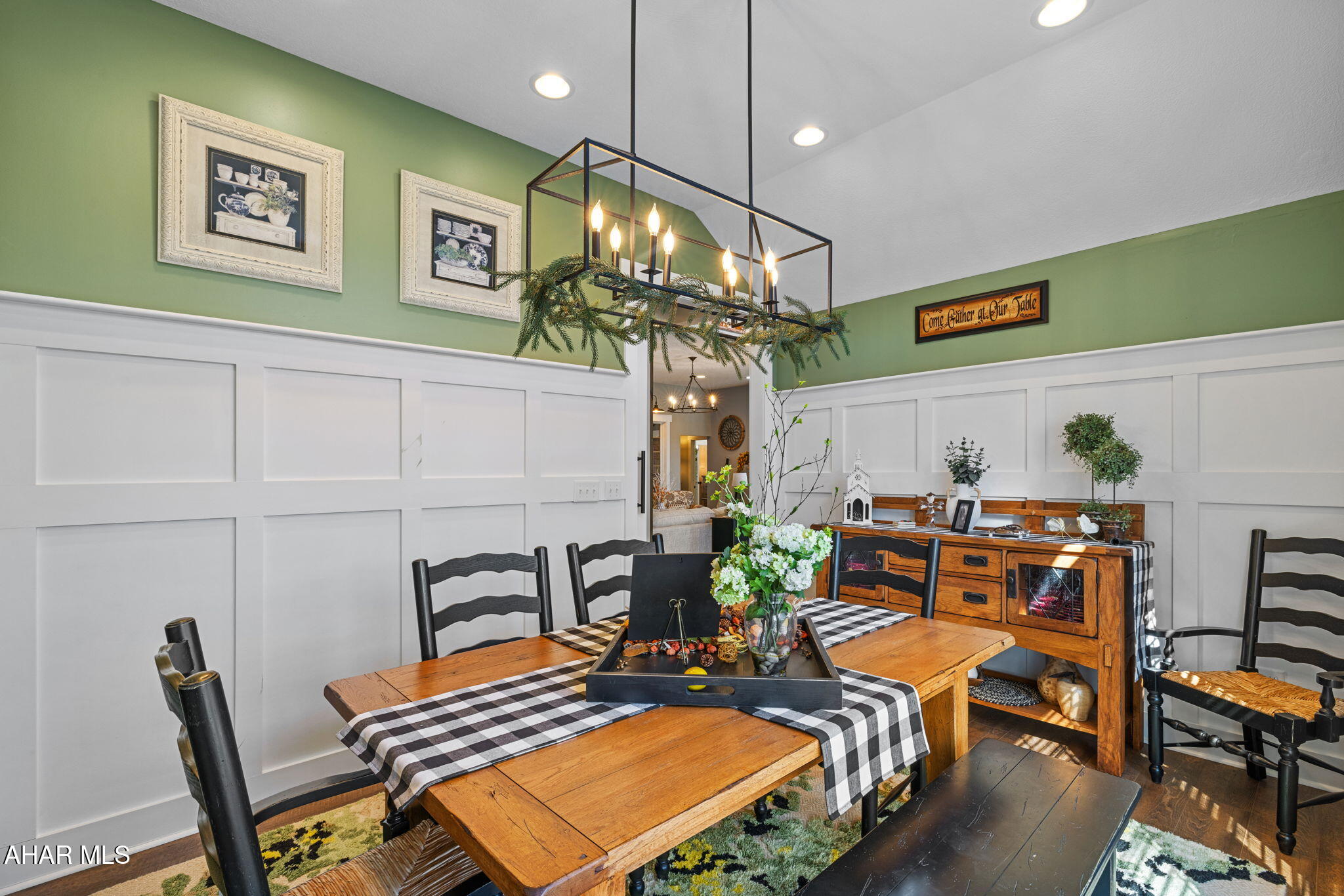 Rolling Hills - Residential