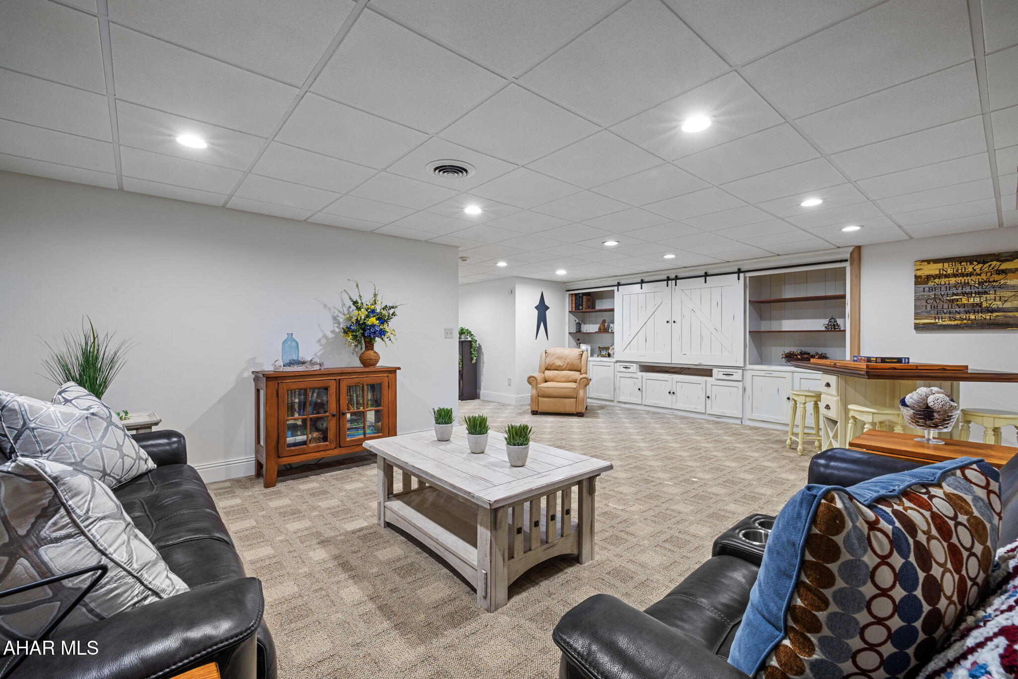 Rolling Hills - Residential