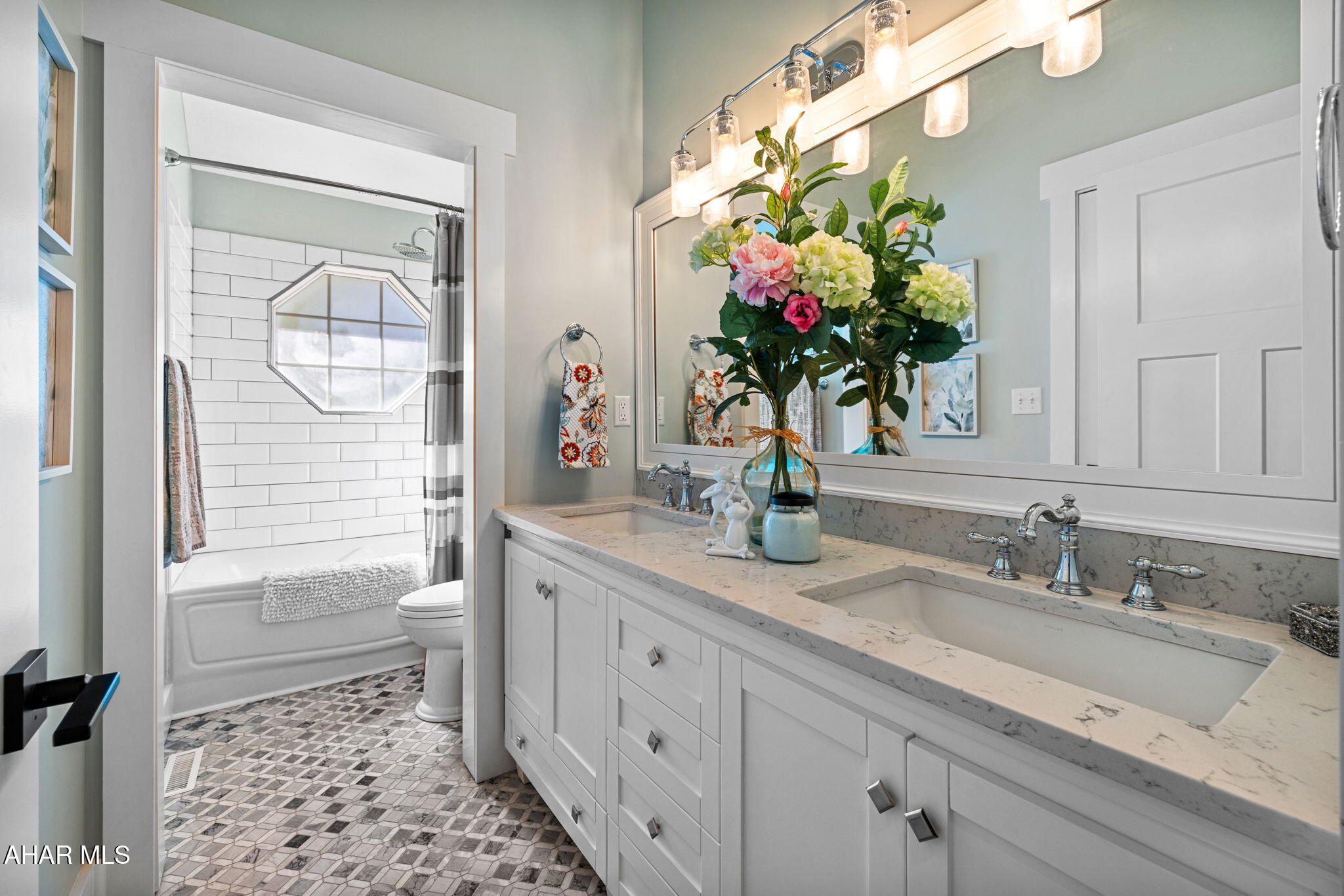 Rolling Hills - Residential