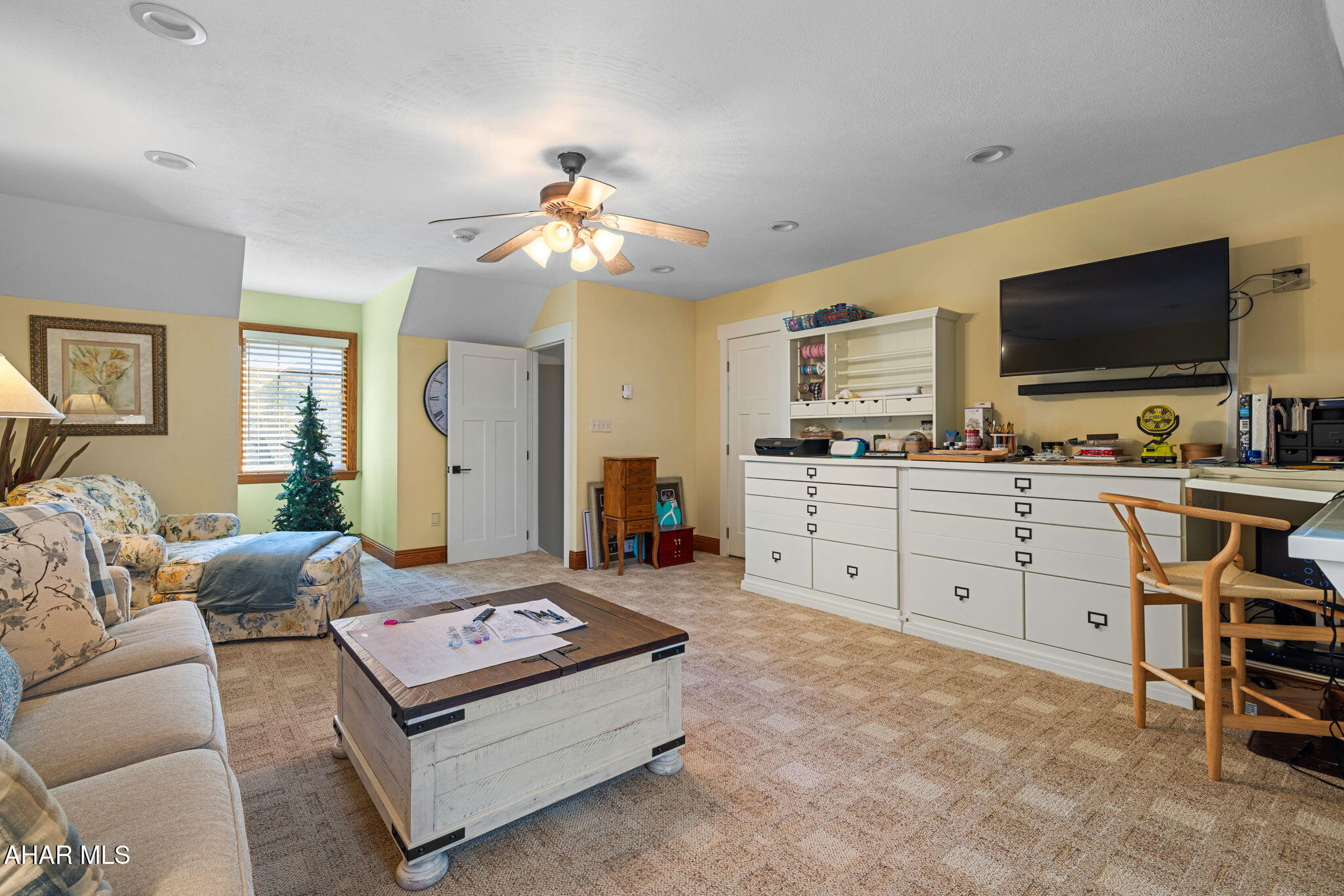 Rolling Hills - Residential