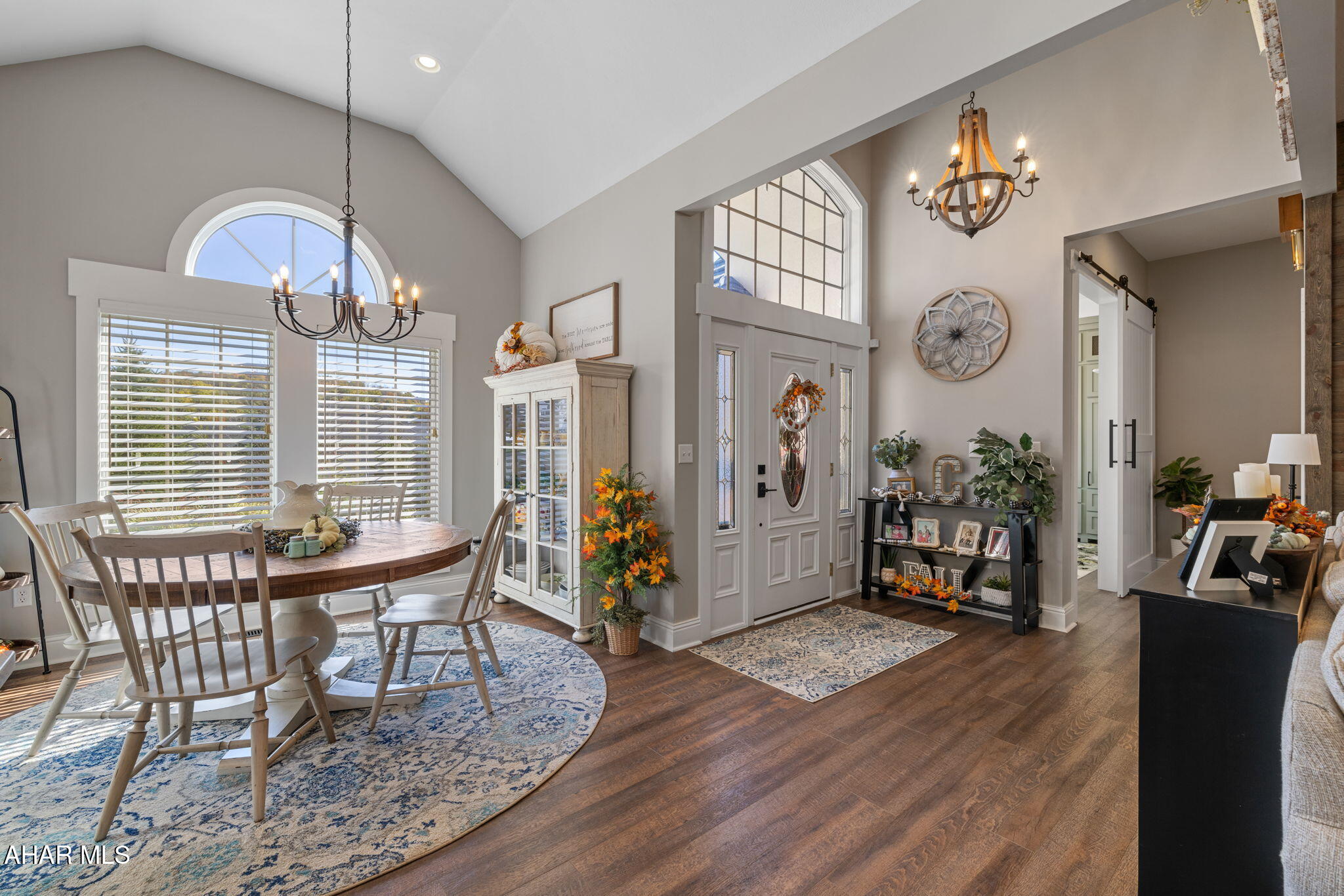 Rolling Hills - Residential