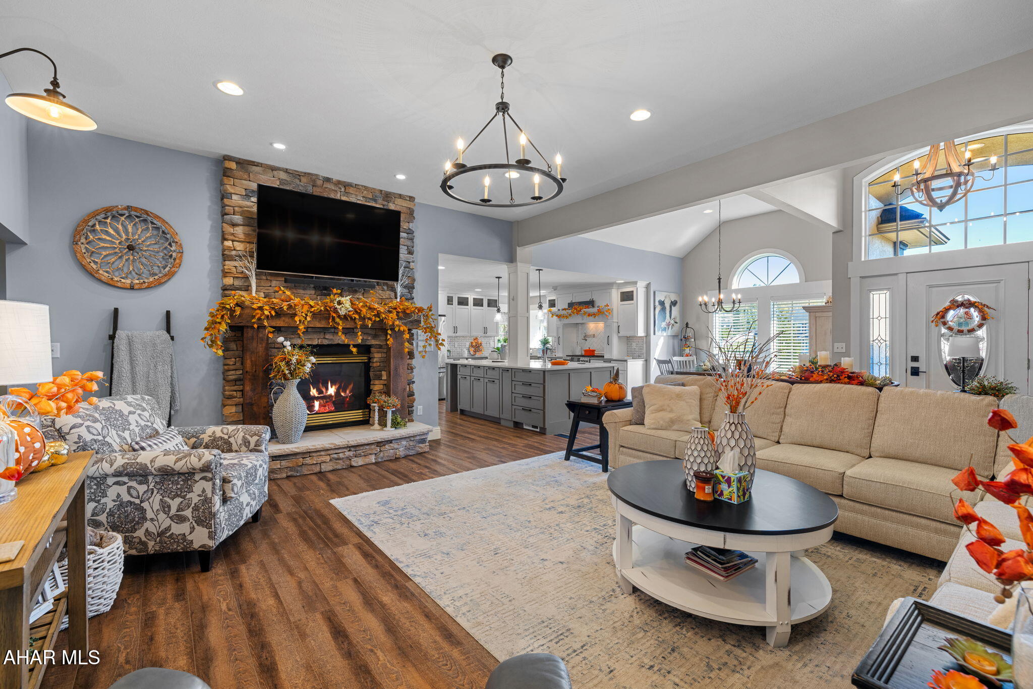 Rolling Hills - Residential