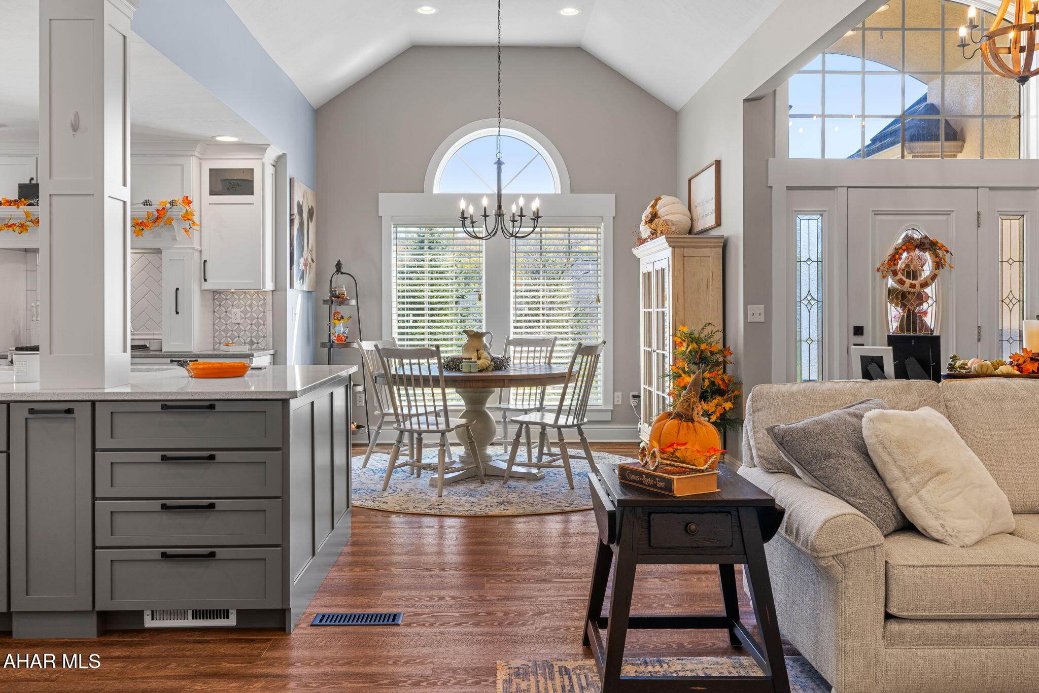 Rolling Hills - Residential