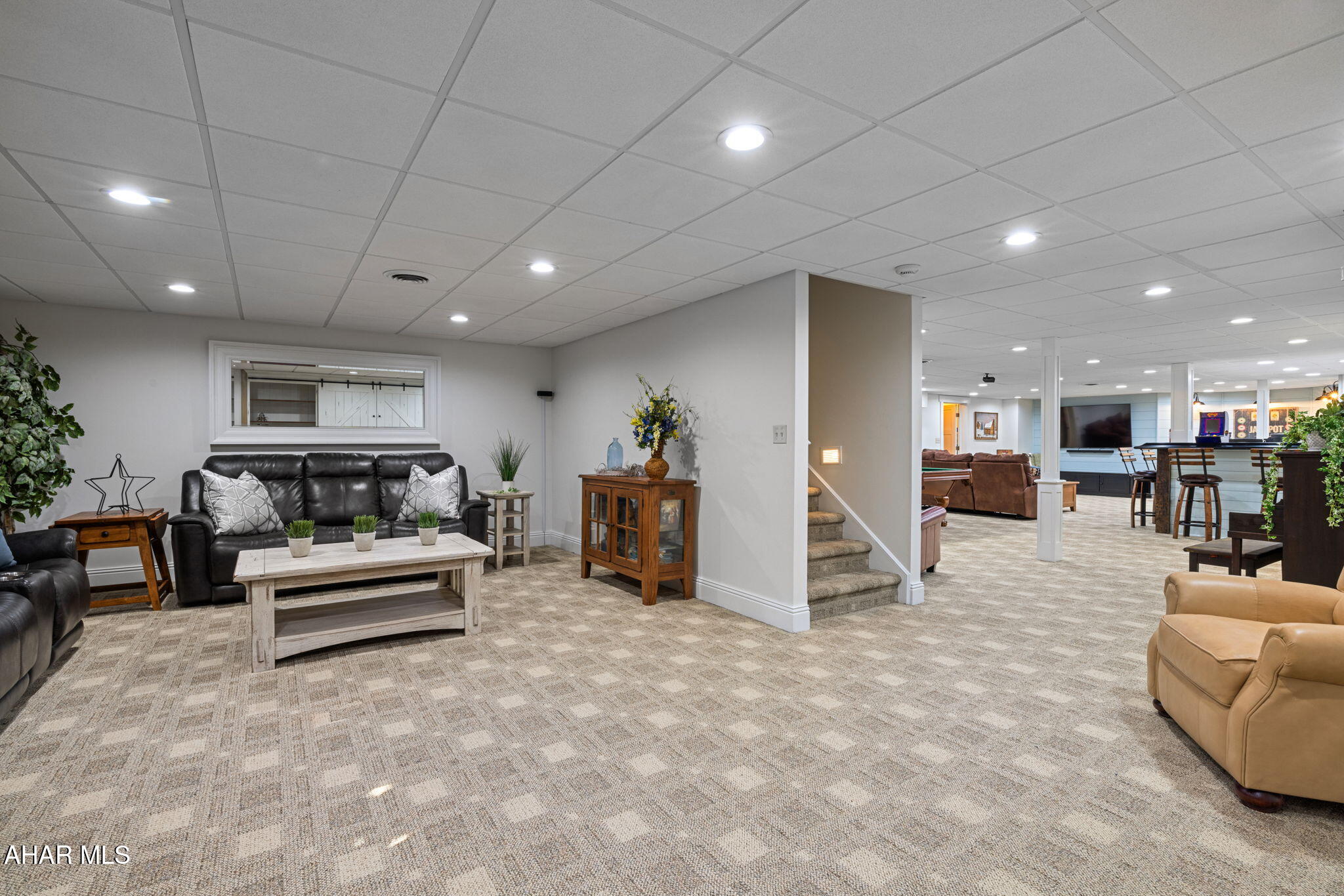 Rolling Hills - Residential