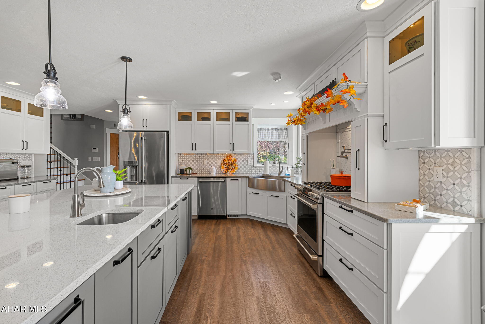 Rolling Hills - Residential