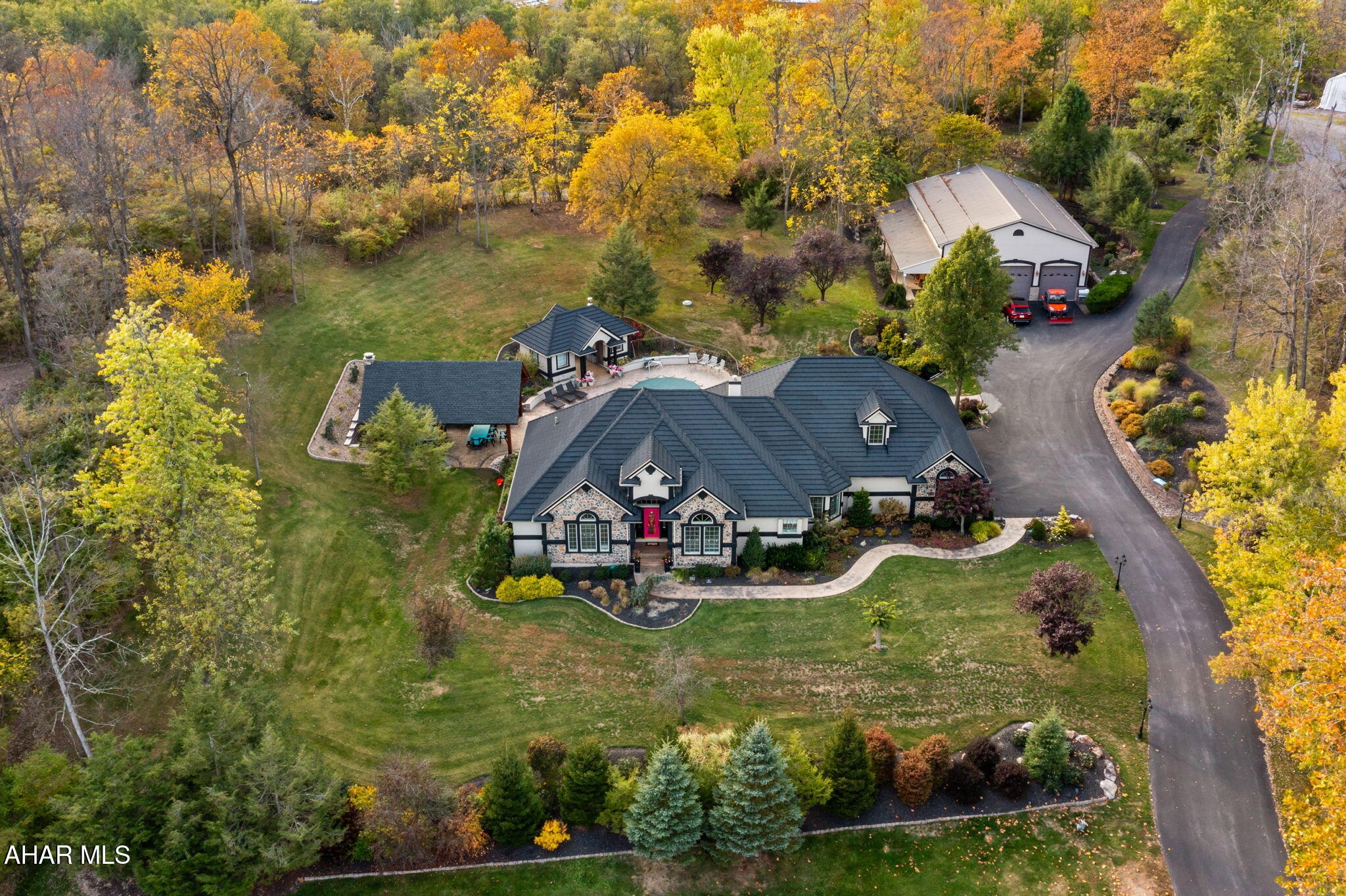 Rolling Hills - Residential