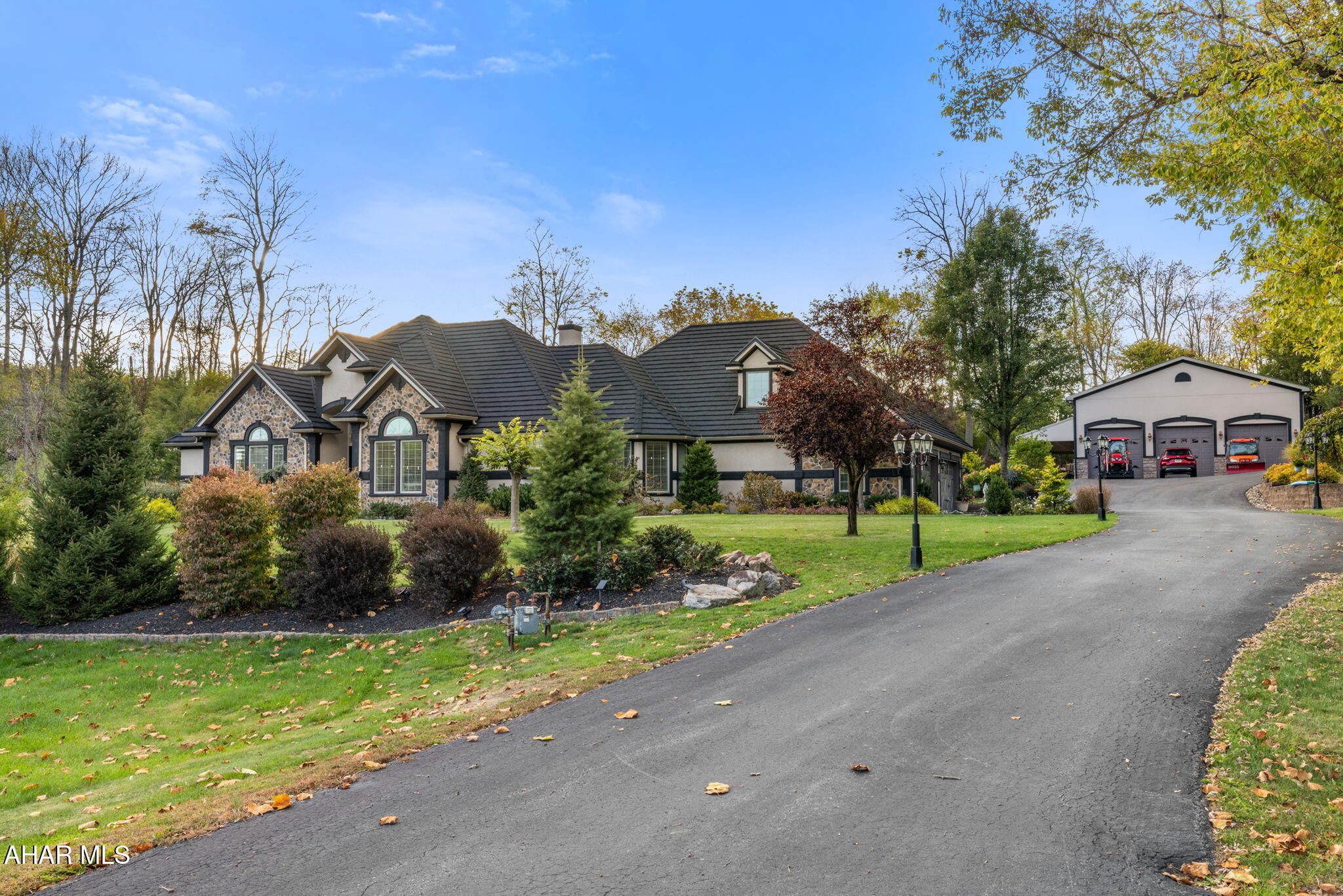 Rolling Hills - Residential