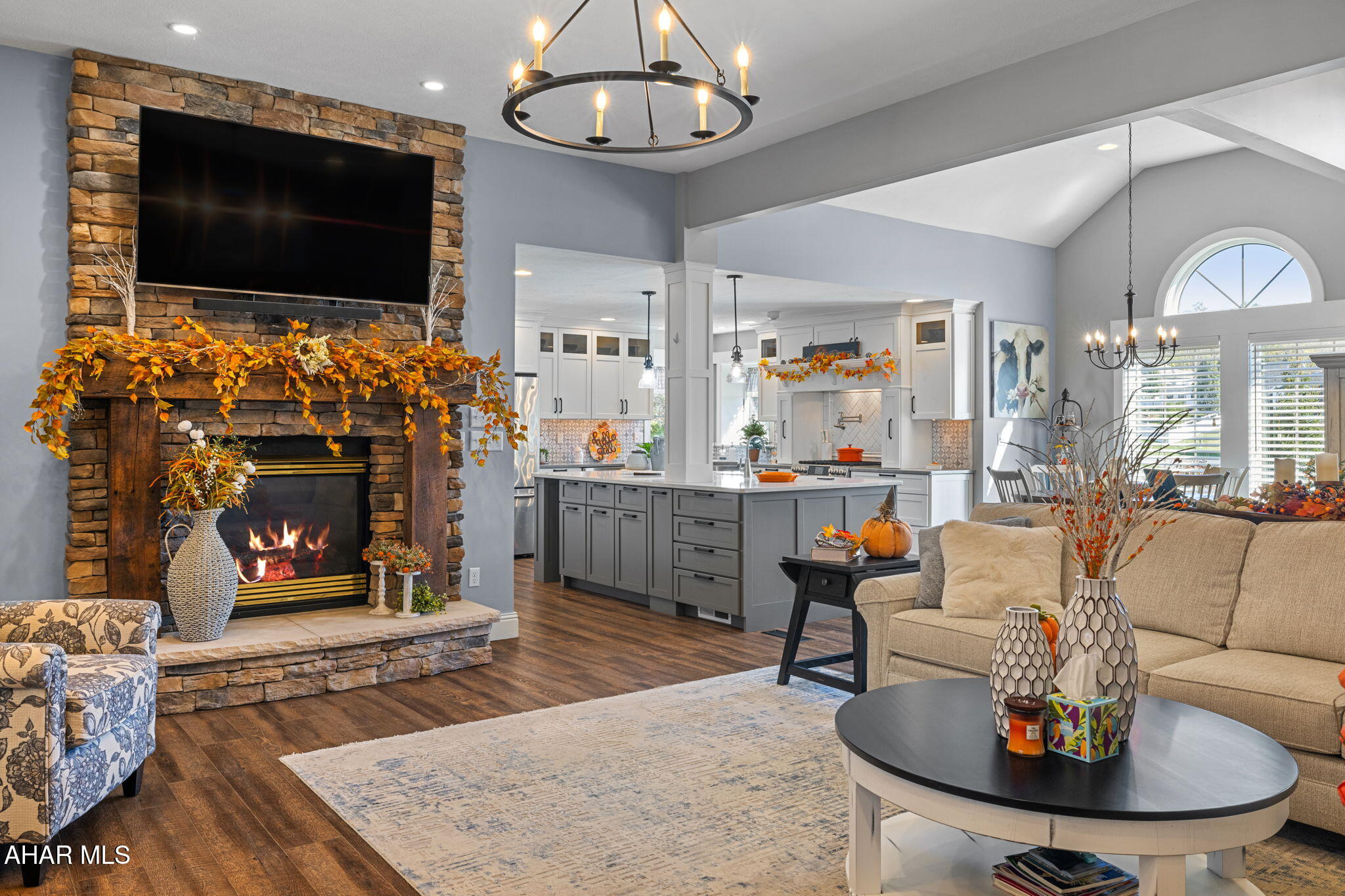 Rolling Hills - Residential