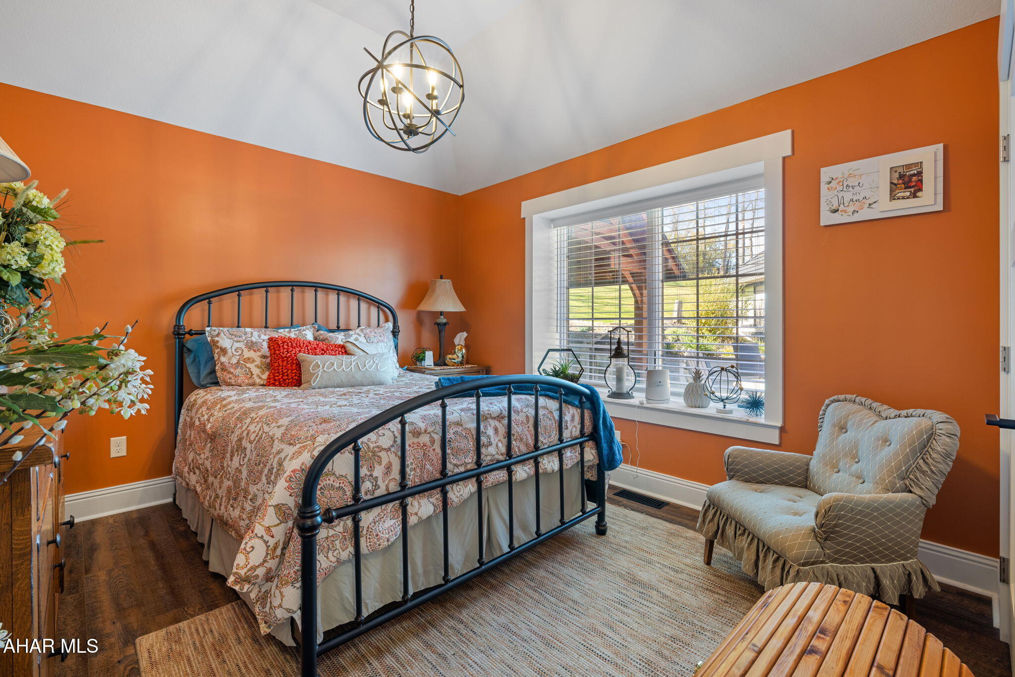 Rolling Hills - Residential