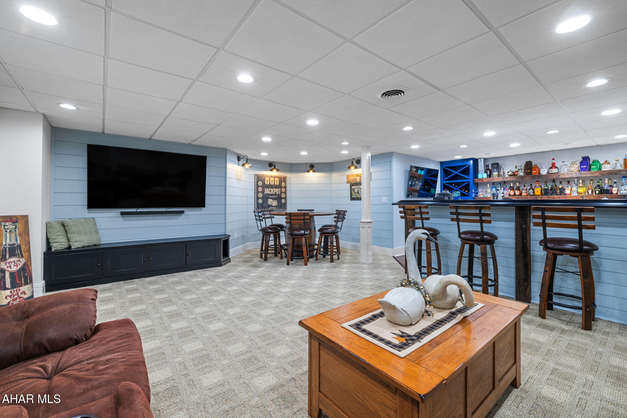 Rolling Hills - Residential