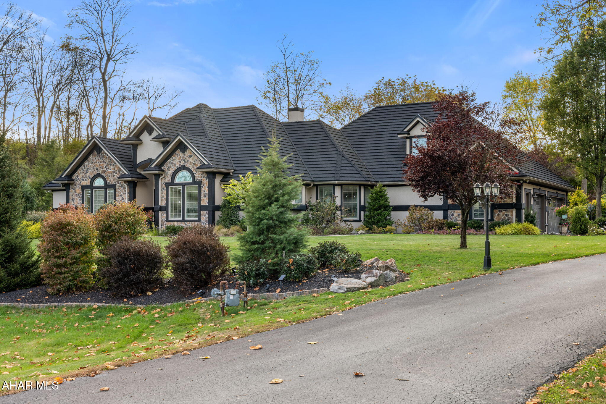 Rolling Hills - Residential