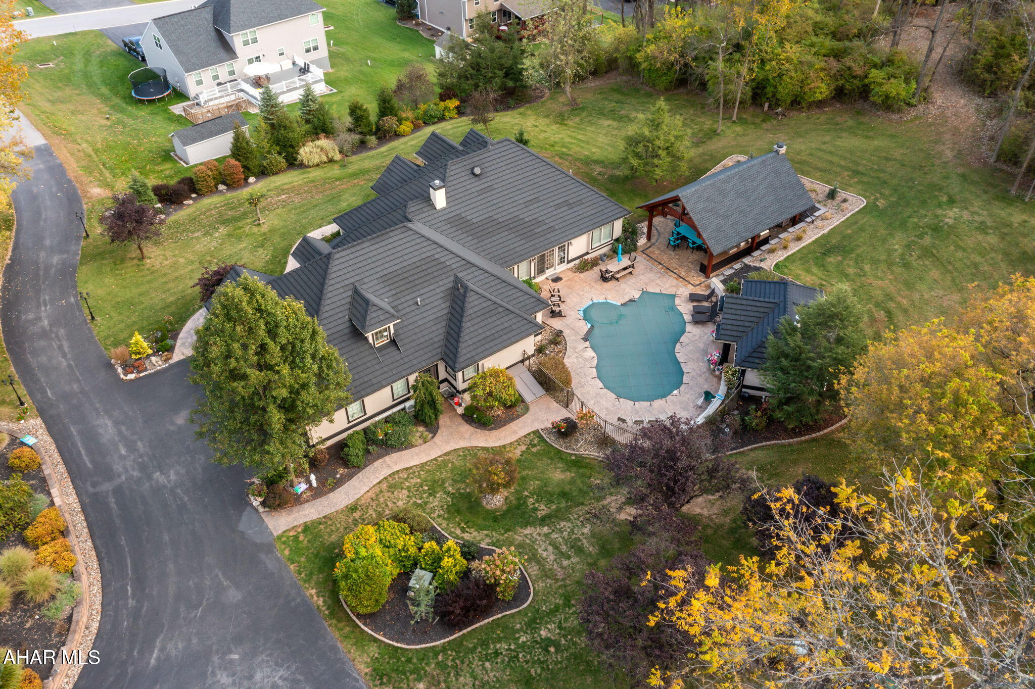 Rolling Hills - Residential