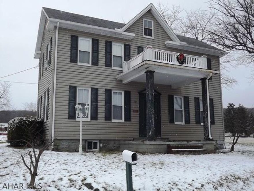 Charming and updated pre-civil war 2 story on 0.30 acres in the heart of Schellsburg. Walk to Shawnee State Park, town amenities, playground, gym. Beautiful wood floors, newer paint, 9' ceilings, well insulated, 24'x12' shed. Move-in ready! Don't miss this excellent value!