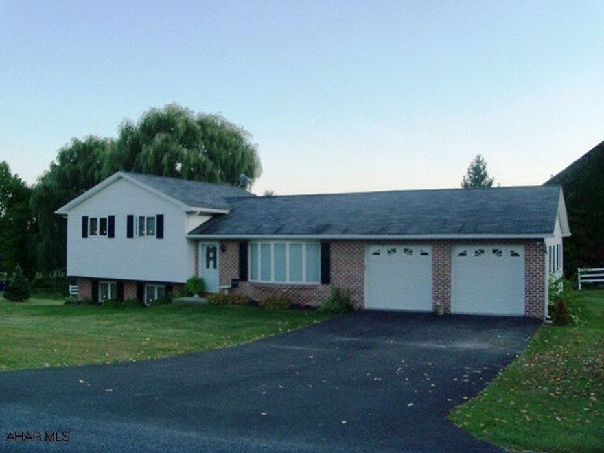 Pristine condition and a full 4 levels of living space. Top quality throughout with wood panel doors, ceramic flooring, wood laminate flooring, recessed lighting, Anderson windows. Excellent value and priced to sell quickly! Located in Ridgewood, near Chestnut Ridge School!