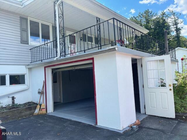 Maple Hollow - Residential