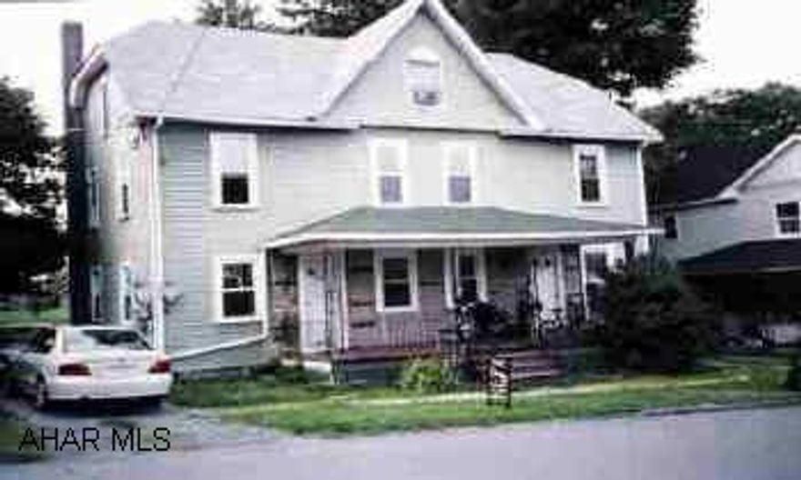 3 unit apartment building. Lot size 63 x 132  All utilities seperate. Good investment property! 3 unit apartment building. Lot size 63 x 132  All utilities seperate. Good investment property! Units 1 & 2 have gas forced air heat, unit #3 has electric heat - tennent pays all utilities.