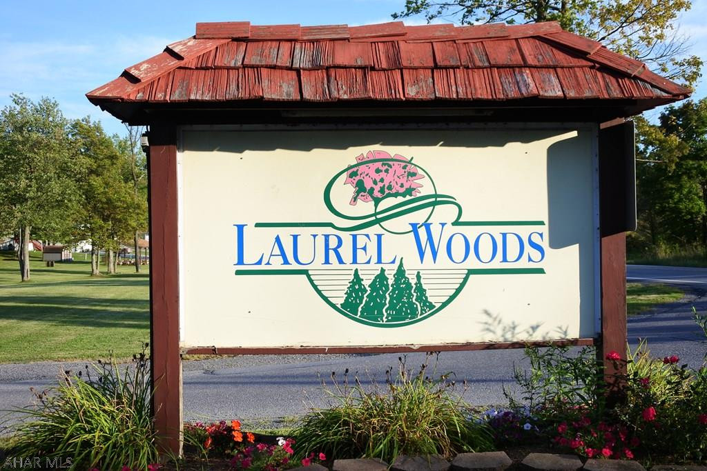 Laurel Woods - Residential