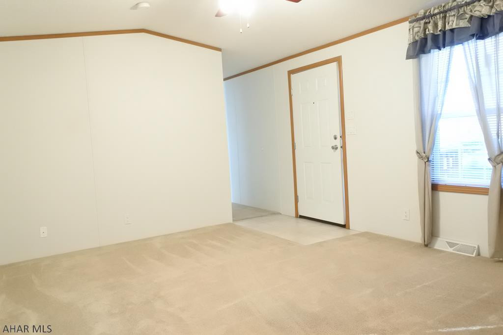 Laurel Woods - Residential