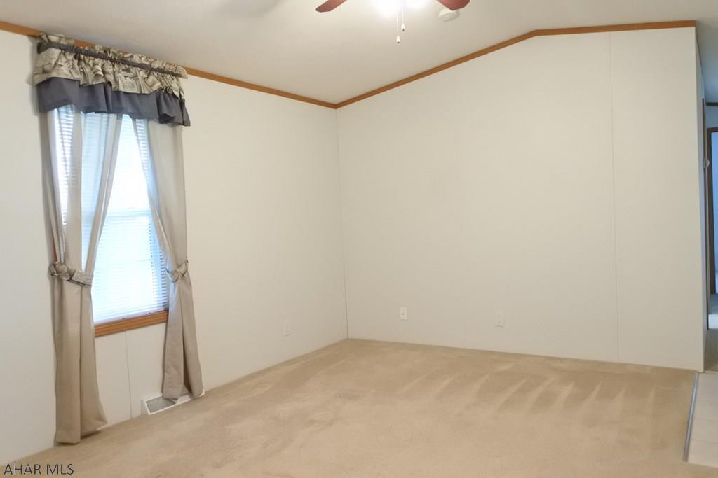 Laurel Woods - Residential