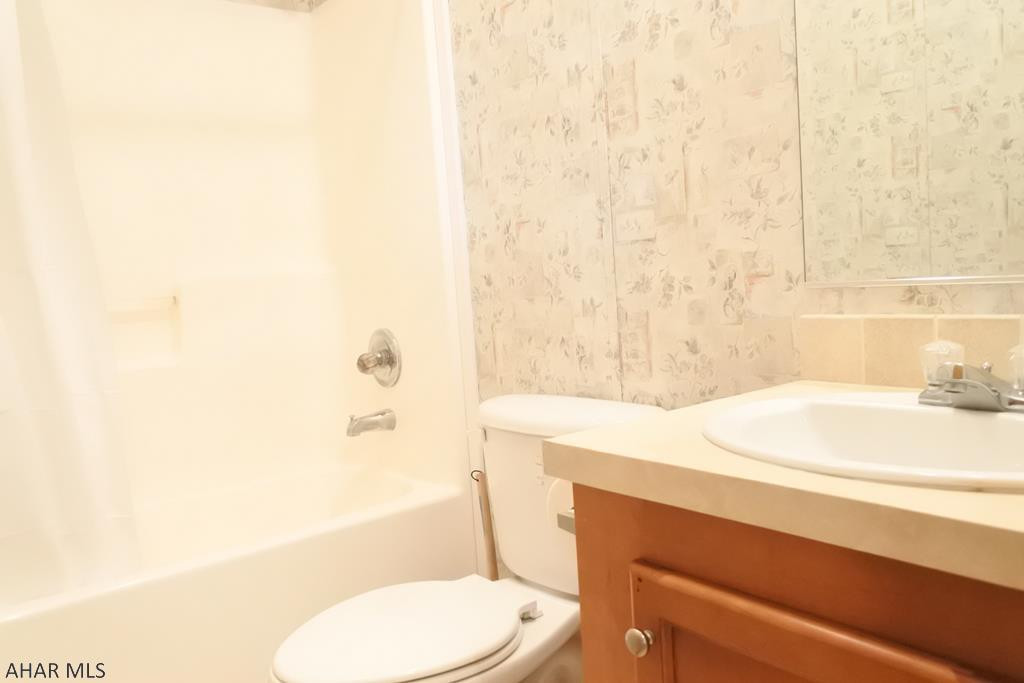 Laurel Woods - Residential