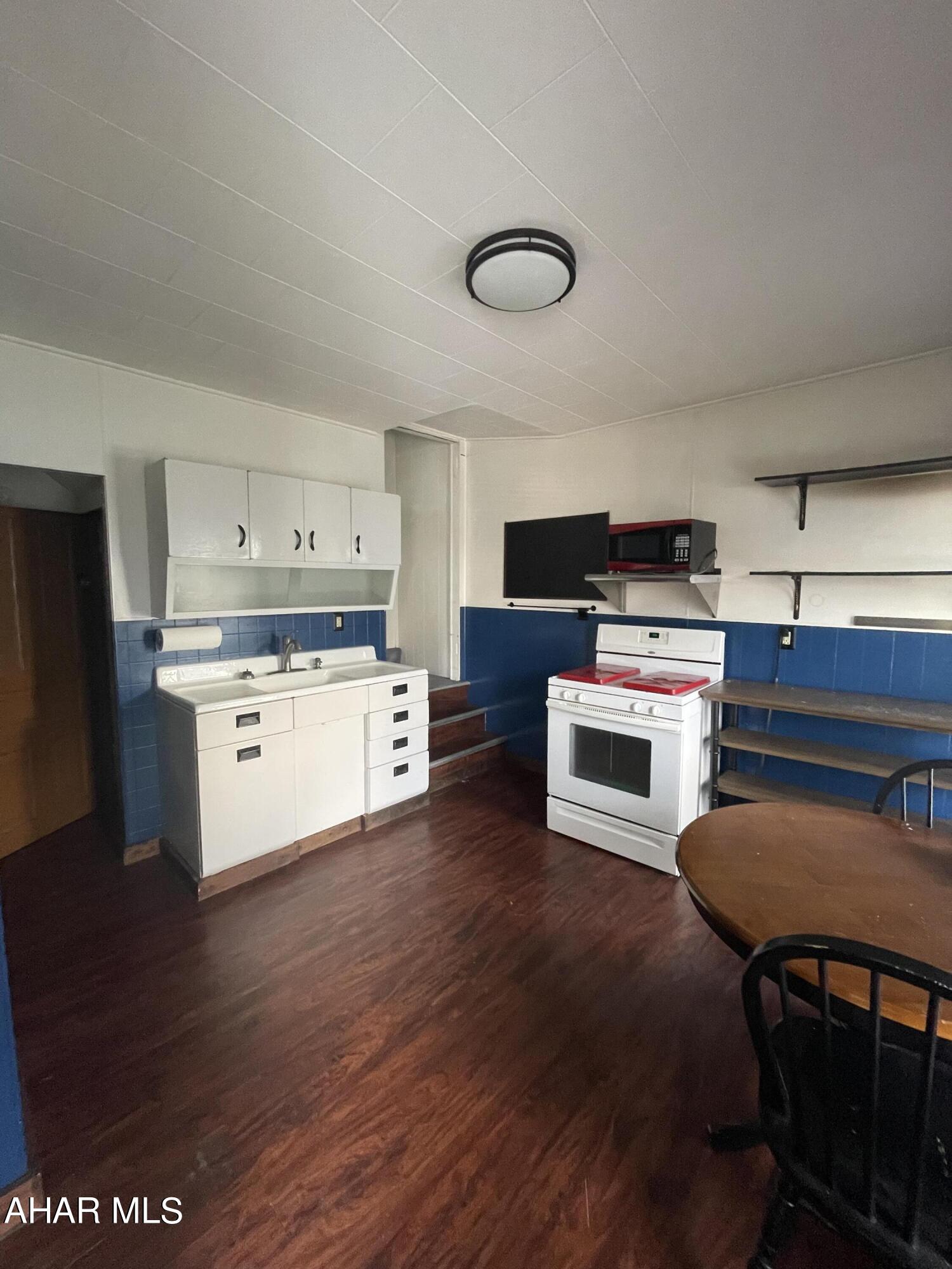 Unknown - Residential