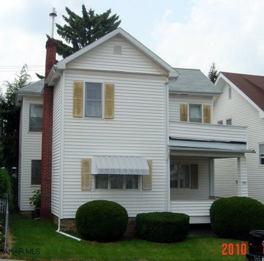 Fairview - 522-24 21st Avenue - You'll feel at home when you see this well-cared for, brigt, spacious, 2 story...3 BR, 1.5BA, LR, F/DR or Den, Eat-In-Kitche, Closed-In Back Porch, M/BR has two walk-in closets and sun deck.  Attic storage, Basement Laundry, 1/2BA and work shop.  1/Car Gar has mechanic's pit.  Newer roof, furnace, and central air, both gas and coal furnace...double fenced lot.