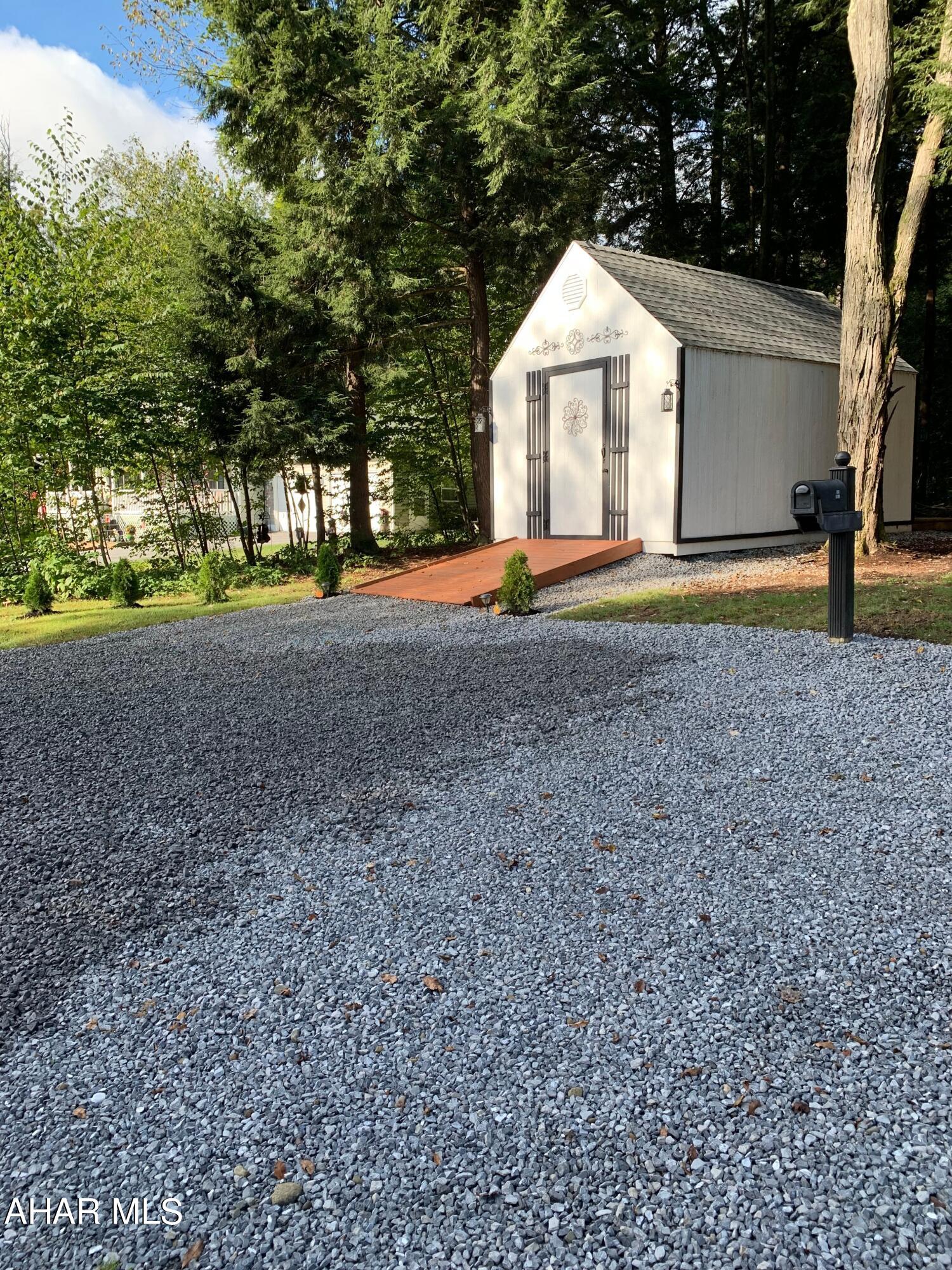 Cresson Lakes - Residential