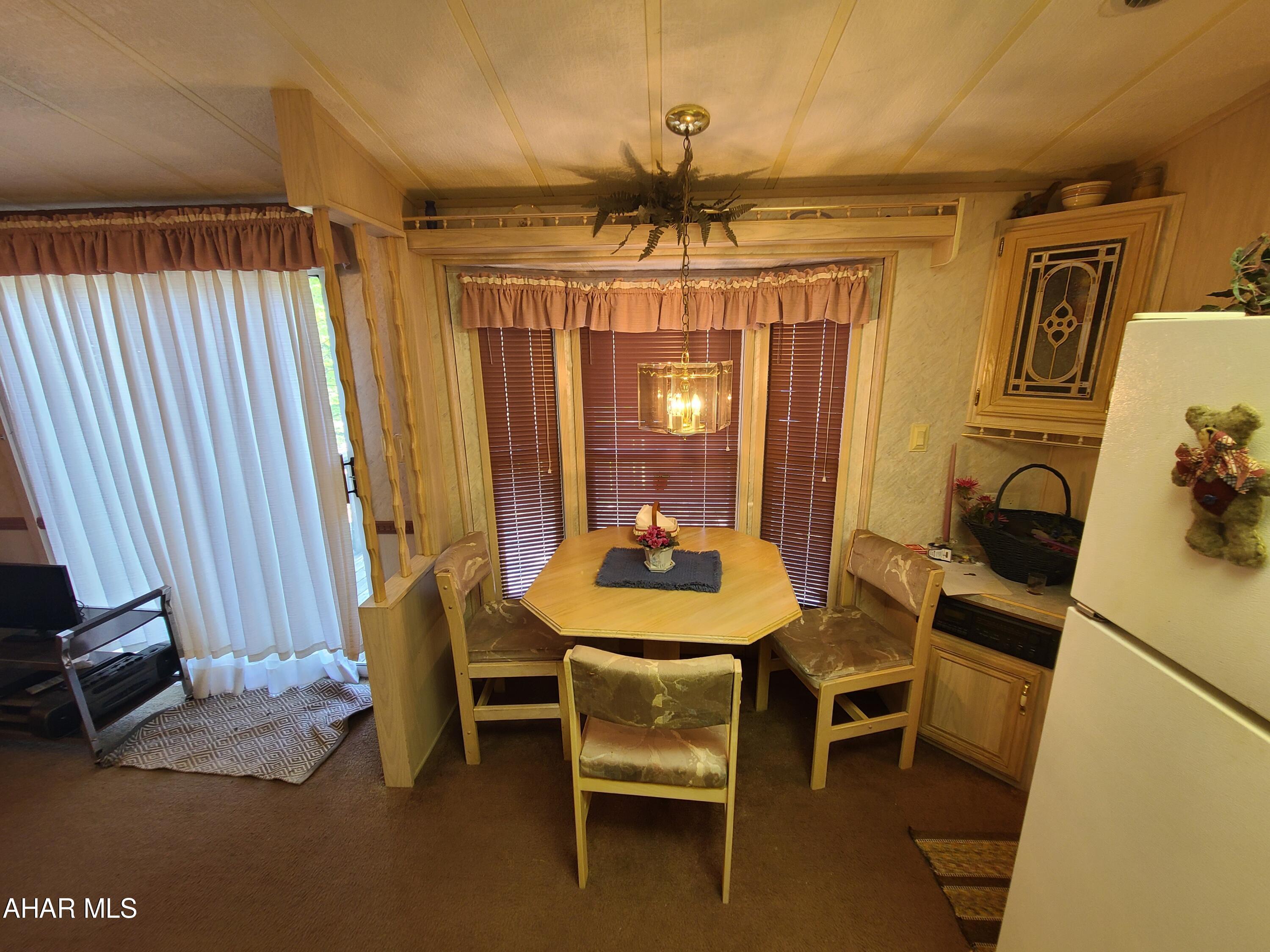 Glendale Yearound - Residential