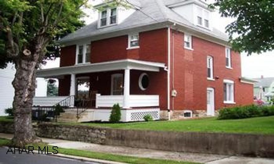 IMMACULATE 2 1/2 STORY CLASSIC BRICK-4 BEDROOMS, 1.75 BATHS-PROFESSIONAL LANDSCAPE& HARDSCAPE-OFF STREET PARKING FOR 4 CARS. FULL HOME WARRANTY. THE LANDSCAPING, UPDATES, QUIET NEIGHBORHOOD, NEWER ROOF, THERMAL WINDOWS-THIS HOME HAS IT ALL-CHARM AND FUNCTION. FULL HOME WARRANTY.