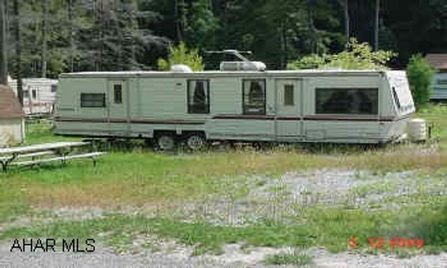 34 Ft. Coachmen Camper w/ Shed on Deeded Lot in Glendale Yearound.  Just minutes from Prince Gallitzin State Park. Sleeps 6 34 Ft. Coachmen Camper w/ Shed on Deeded lot in Glendale Yearound.  Just minutes from Prince Gallitzin State Park. Sleeps 6