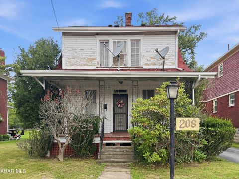 Photo for 208 Blair Street