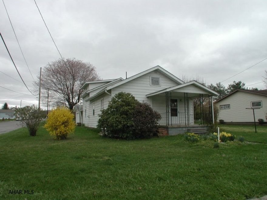 Portage- 3-4 BR Cape Cod home on corner lot. Large eat-in kitchen, gas forced air heat. 1 car attached garage.