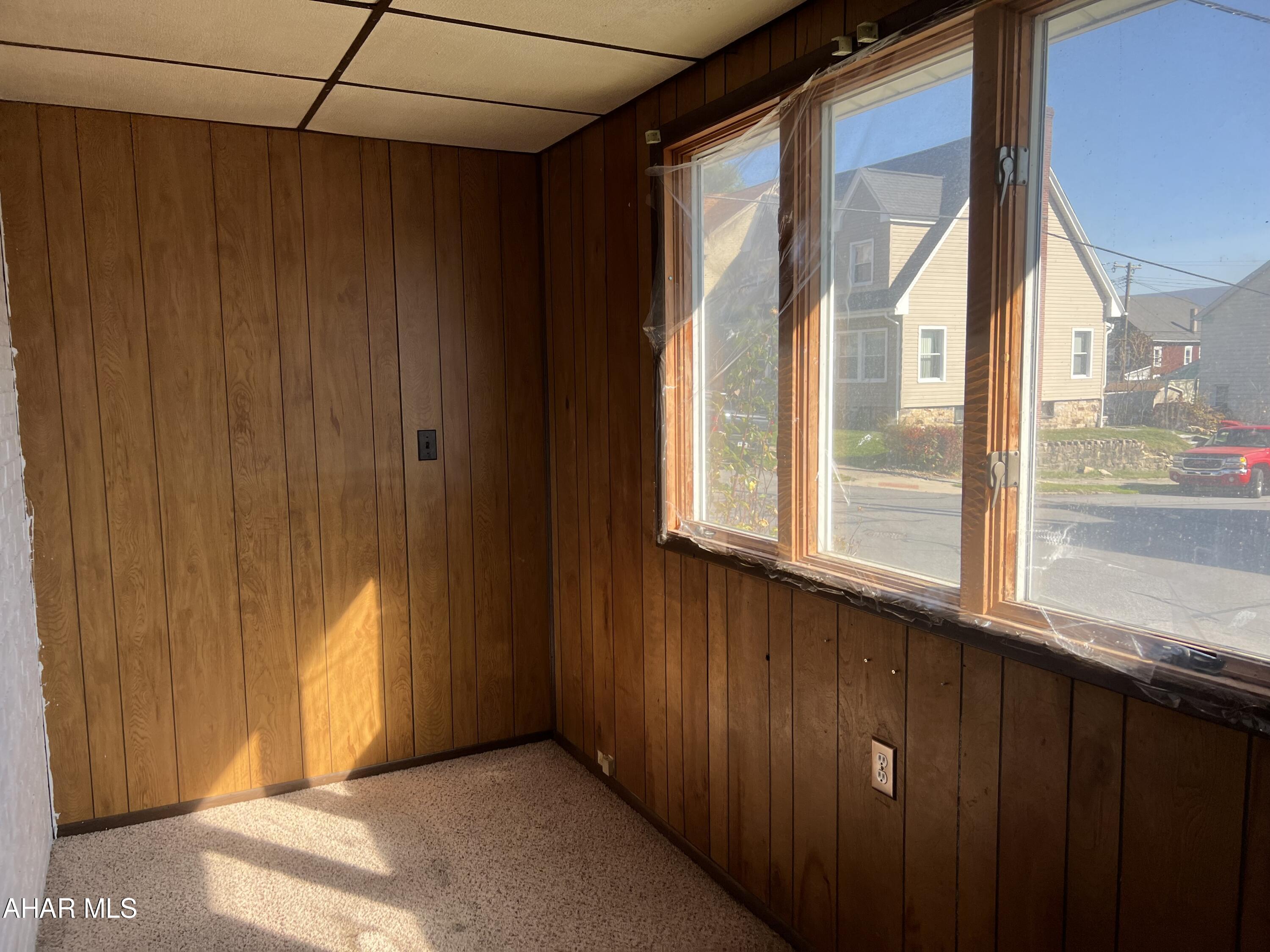 Juniata - Residential