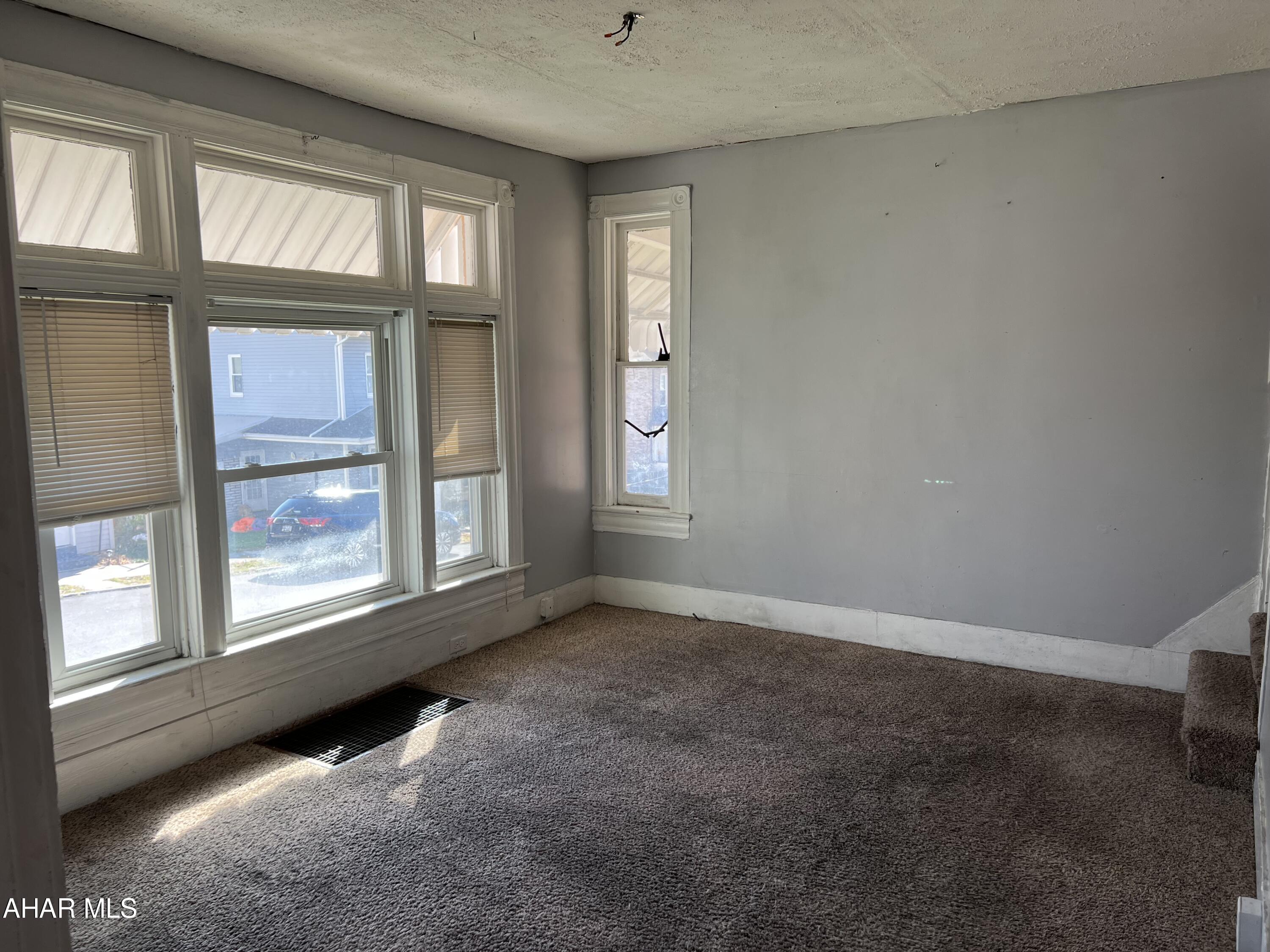 Juniata - Residential