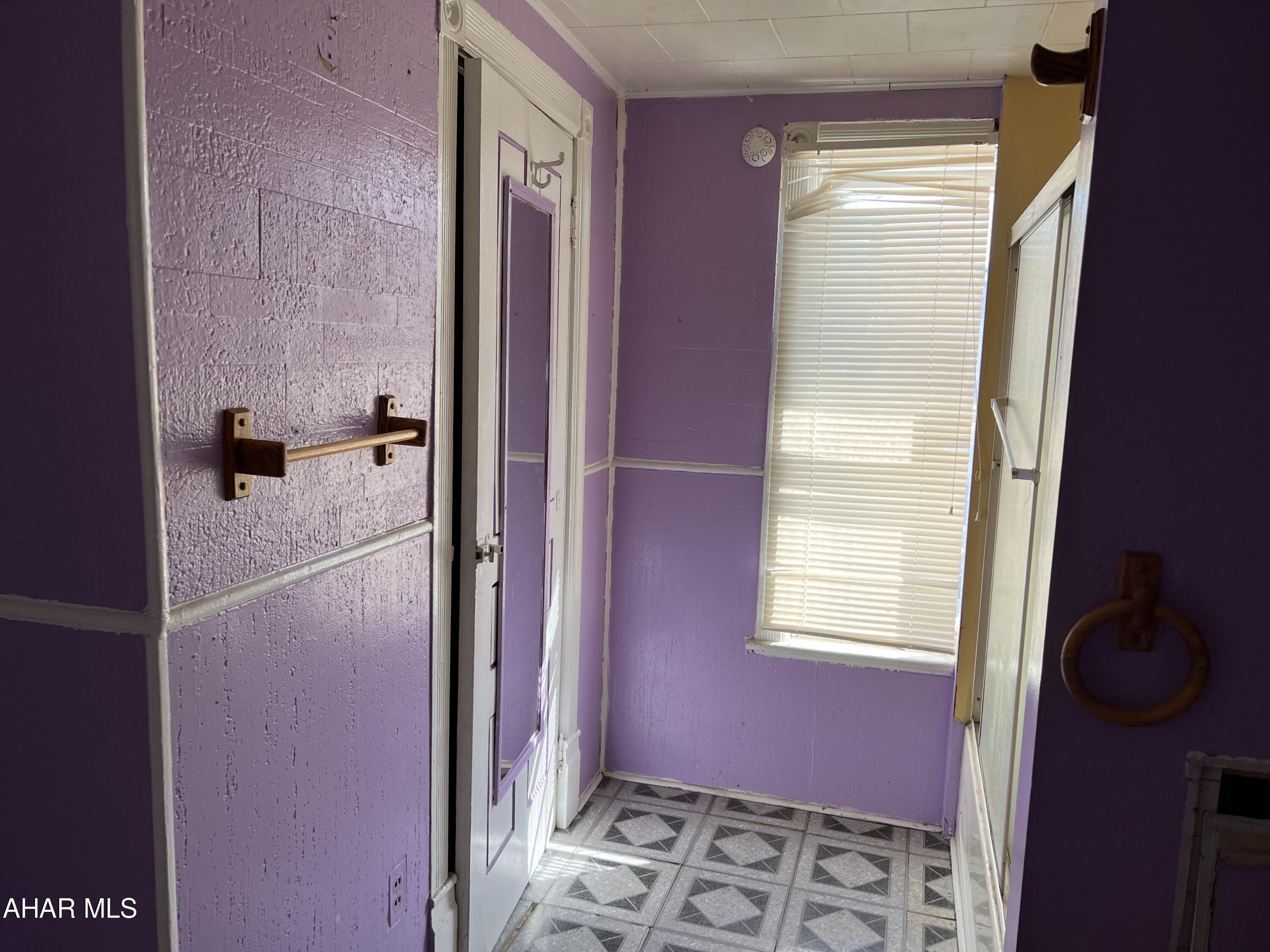 Juniata - Residential