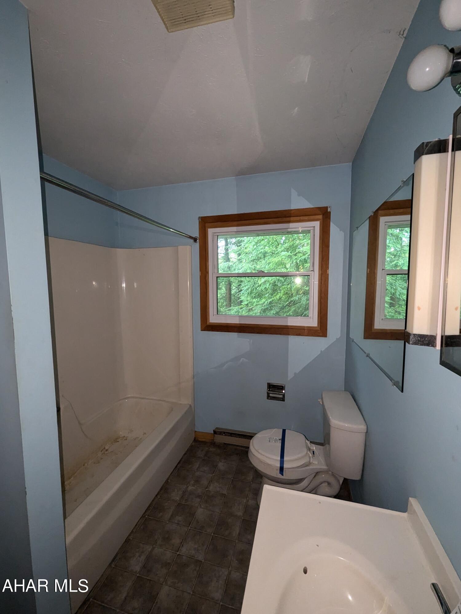 Glendale Yearound - Residential