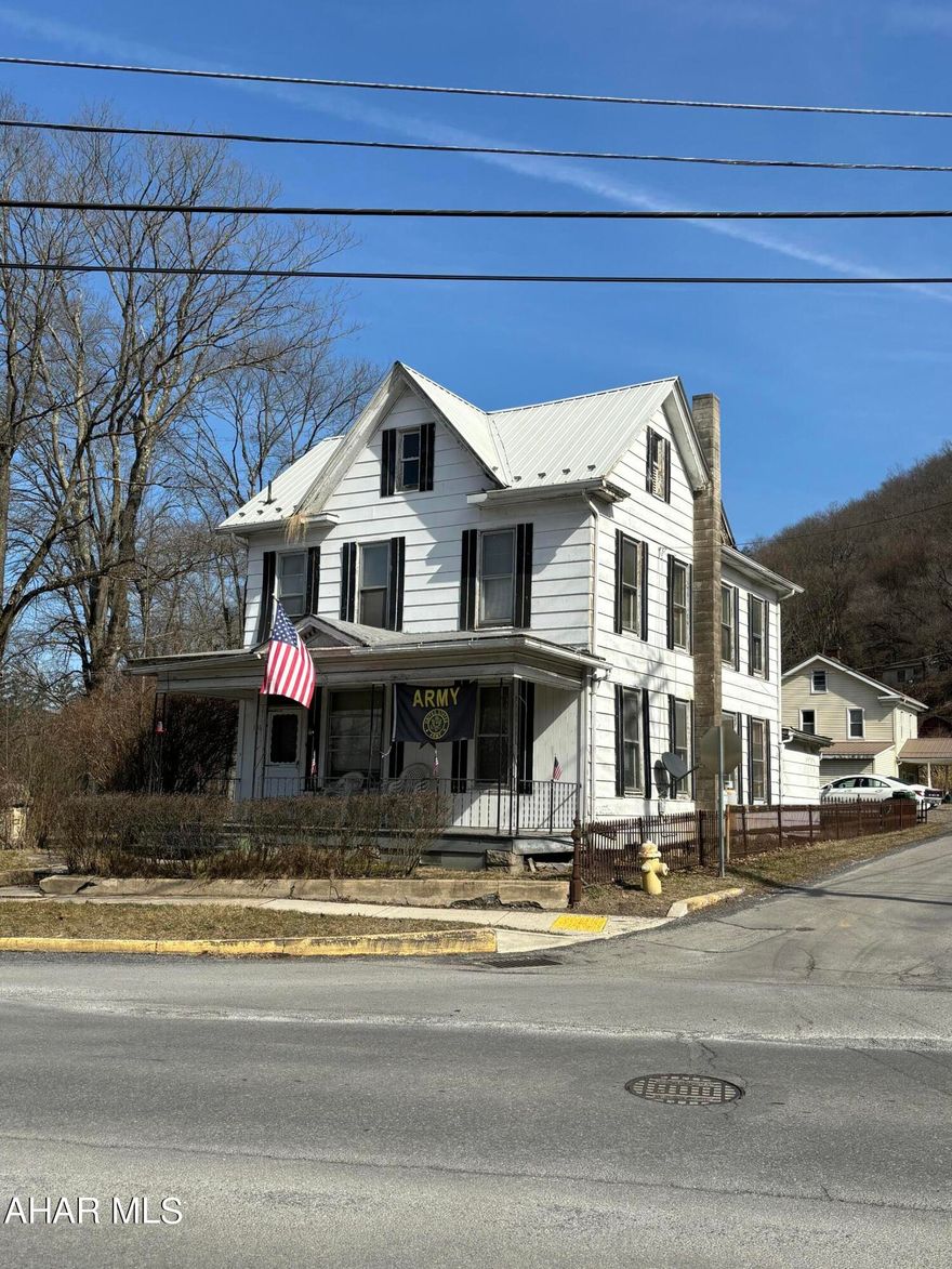 Handyman special with great sweat equity potential. Check into FHA and VA renovation loans to help bring this great home back to life. Plumbing to the second floor bath and second kitchen not connected.