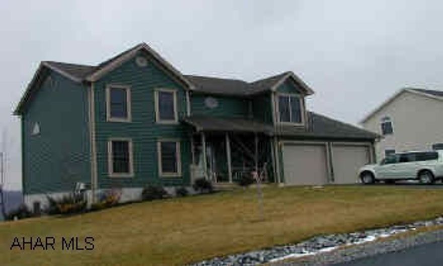 Beautiful home in Pine Ridge estates - 4 bedrooms with decorative detailed ceiling.  2 1/2 Baths, 1st floor laundry, FP in family room.  All oak trim-hardwood floors, gorgeous view on .42 acre lot - 2 car attached garage.  Full basement. Beautiful home in Pine Ridge estates - 4 bedrooms with decorative detailed ceiling.  2 1/2 Baths, 1st floor laundry, FP in family room.  All oak trim-hardwood floors, gorgeous view on .42 acre lot - 2 car attached garage.  Full basement.